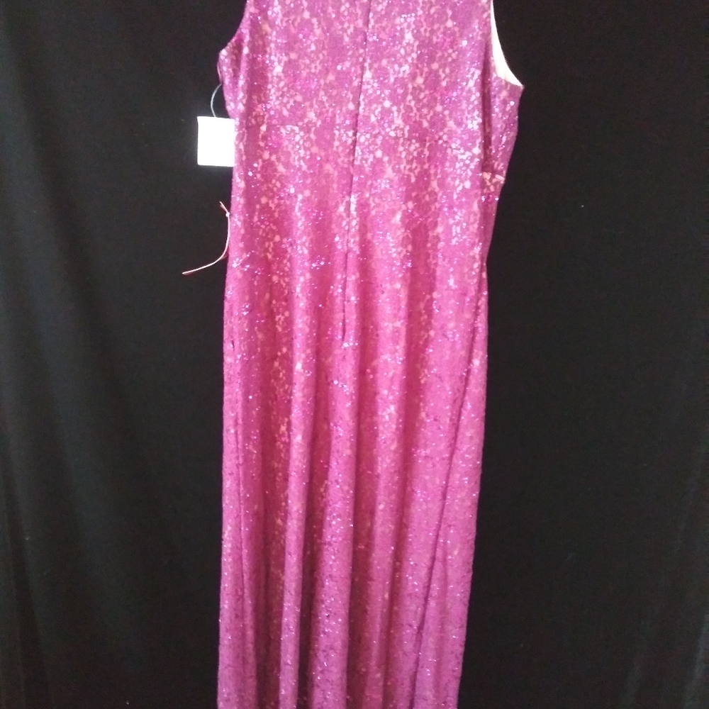 Dress - Picture 4 of 4